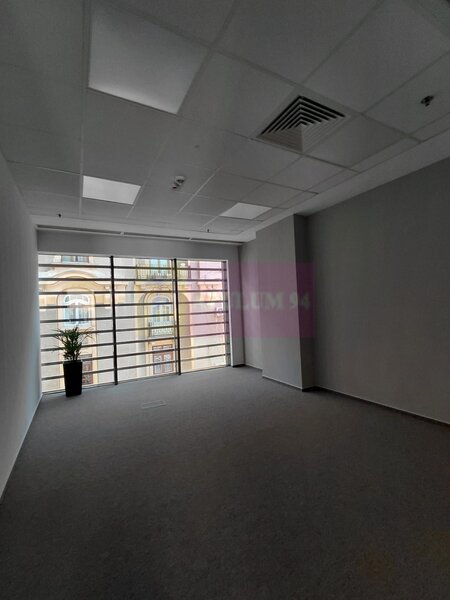 Birouri clasa A, 800mp/etaj compartimentare flexibila Calea Victoriei